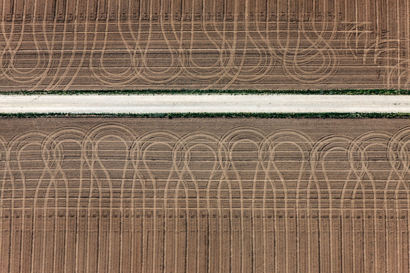 Illustration for article titled The Odd and Mesmerizing Aerial Photos of Klaus Leidorf